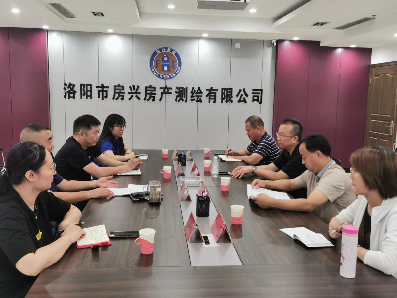 集團公司領導到熱力公司、房興公司檢查指導工作